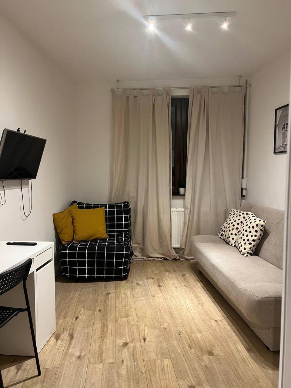 City Center - 3 Rooms - New Building - Private Parking Place - Garage Vratislav Exteriér fotografie