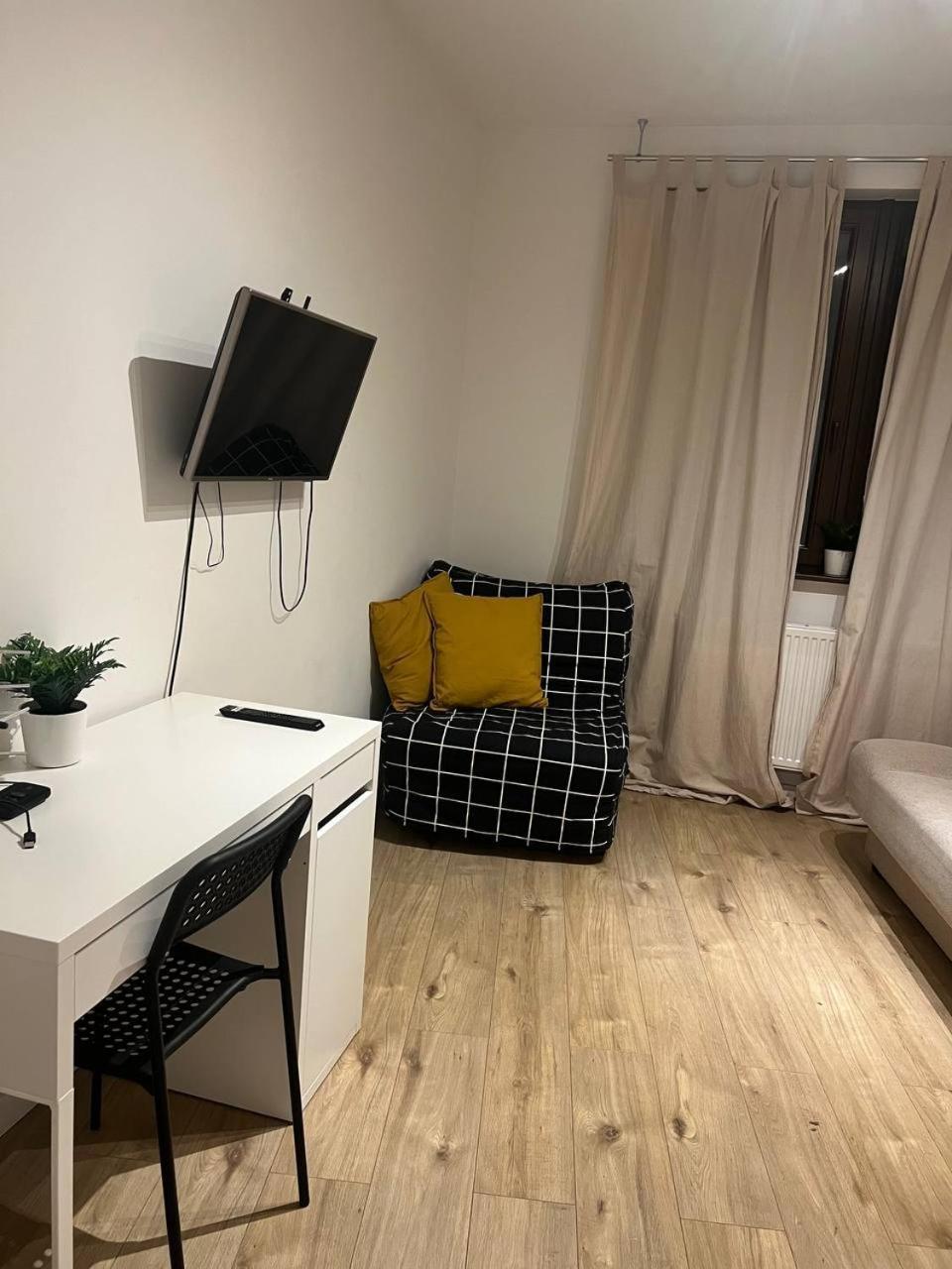 City Center - 3 Rooms - New Building - Private Parking Place - Garage Vratislav Exteriér fotografie